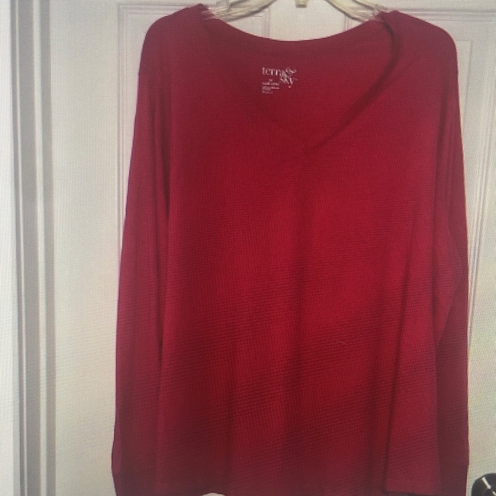 Terra & Sky Crimson Red V-Neck Lightweight Women's Sweater